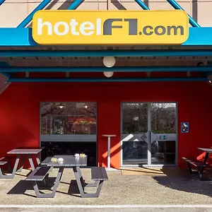  Hotel Hotelf1 Lyon Rénové France