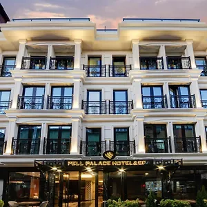 2* Hotel Pell Palace &