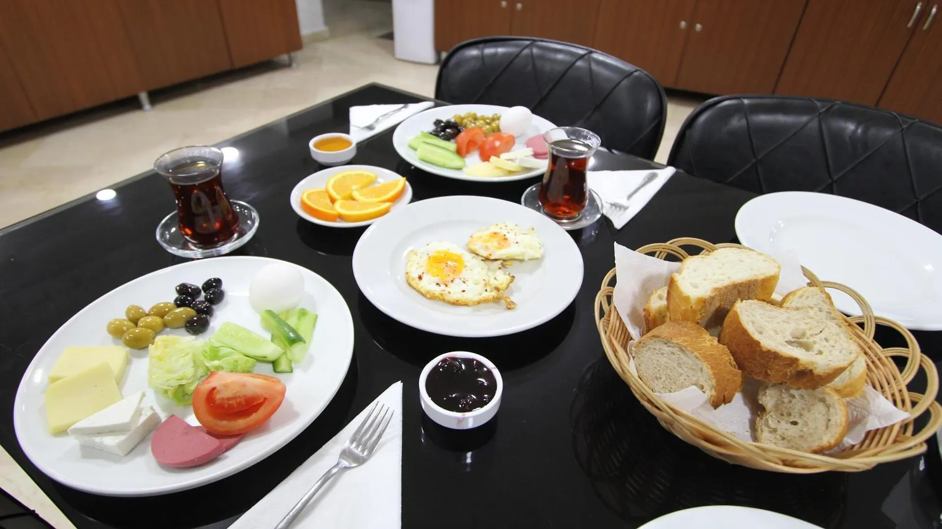 Lyon Hotel 이스탄불