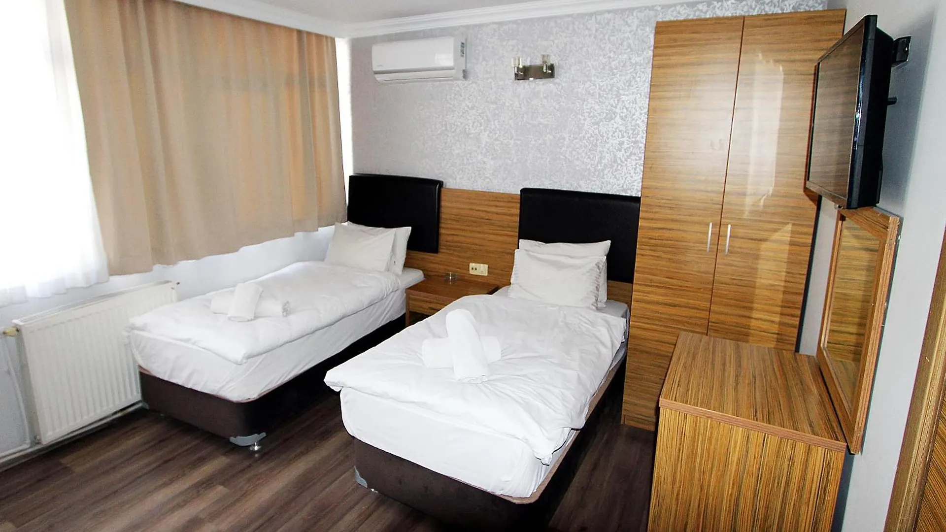 Lyon Hotel 이스탄불