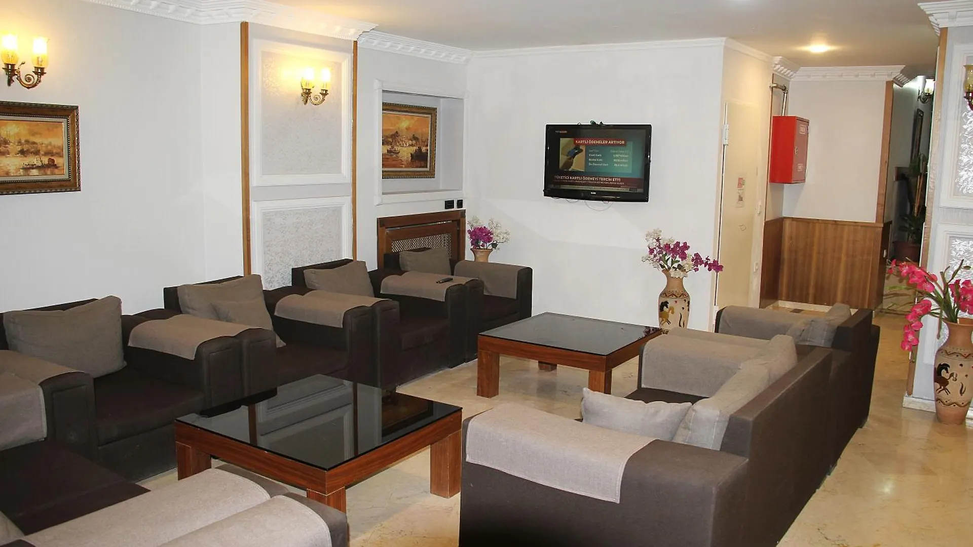 Lyon Hotel 이스탄불